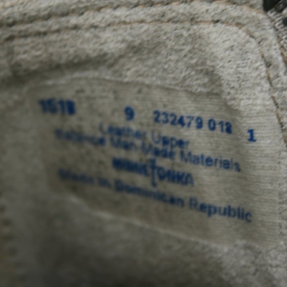 Minnetonka Ladies 9 Taupe Suede Double Side-zip - Picture 8 of 12